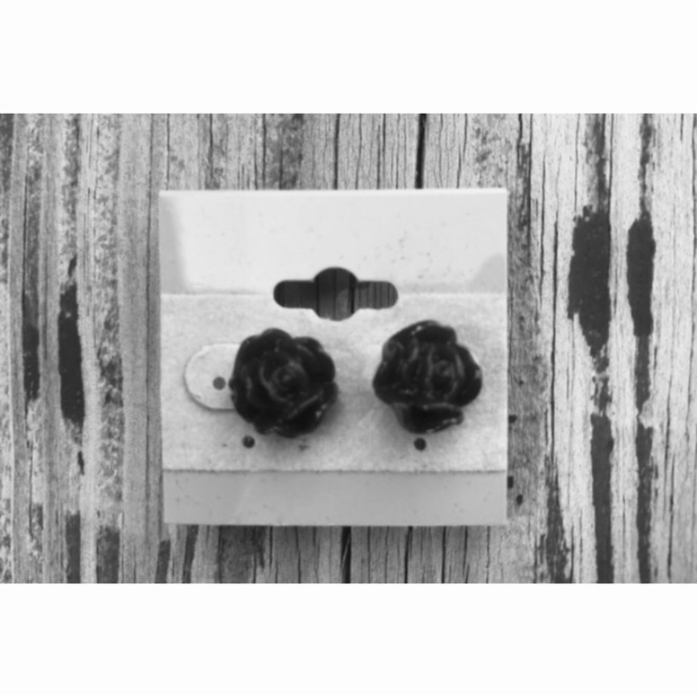 💗 Hypoallergenic Stainless Steel Black Rose Earrings NEW